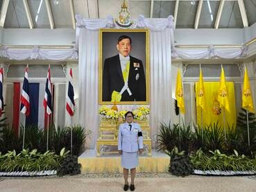 ร่วมพิธีลงนามถวายพระพรชัยมงคล ... พารามิเตอร์รูปภาพ 1