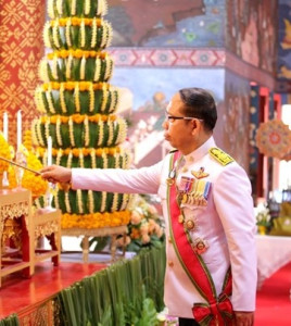 ร่วมพิธีเวียนเทียนสมโภชน้ำพระพุทธมนต์ศักดิ์สิทธิ์ ... พารามิเตอร์รูปภาพ 1