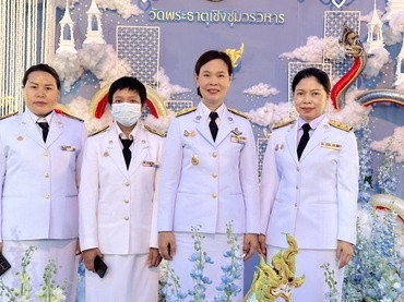 ร่วมพิธีถวายเทียนพรรษา เจริญพระพุทธมนต์ ... พารามิเตอร์รูปภาพ 1