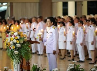 ร่วมพิธีถวายสัตย์ปฏิญาณเพื่อเป็นข้าราชการที่ดีและพลังของแผ่นดิน ประจำปี 2567 และพิธีถวายเครื่องราชสักการะ และวางพานพุ่ม และพิธีจุดเทียนถวายพระพรชัยมงคล ... พารามิเตอร์รูปภาพ 1