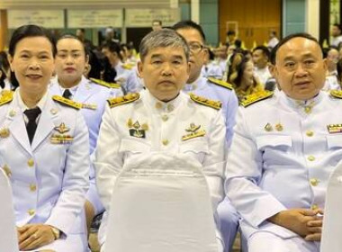 ร่วมพิธีเจริญพระพุทธมนต์และทำบุญตักบาตรถวายพระราชกุศล ... พารามิเตอร์รูปภาพ 5