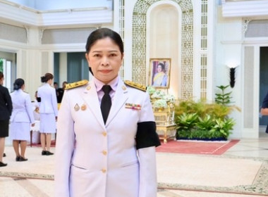 ร่วมพิธีถวายน้ำสรงพระบรมศพ และพิธีลงนามถวายความอาลัย ... พารามิเตอร์รูปภาพ 2